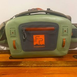 Fishpond Thunderhead Lumbar Sling